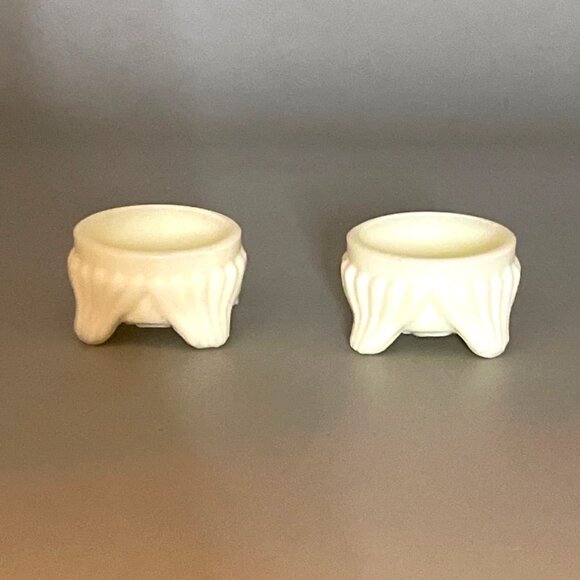 Vintage Custard Cream Uranium Vaseline Glass Salt Cellars Footed Glows Set Of 2 - Picture 3 of 9